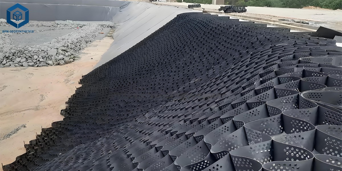 Géocellule en PEHD pour la protection des pentes Géocellule en PEHD pour la protection des pentes