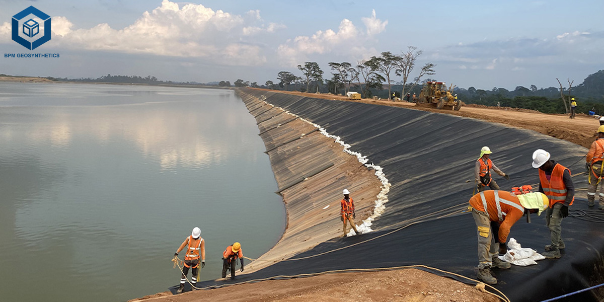 Revêtements de bassin en PEHD pour bassin d'eaux usées Revêtements de bassin en PEHD pour bassin d'eaux usées