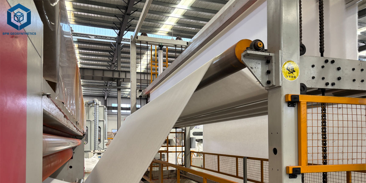 Membran Geotekstil Non Woven BPM Geosynthetics Membran Geotekstil Non Woven BPM Geosynthetics
