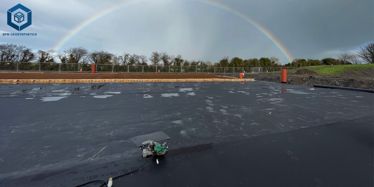 Geokunststoffdichtungsbahn aus Polyethylen hoher Dichte Geokunststoffdichtungsbahn aus Polyethylen hoher Dichte