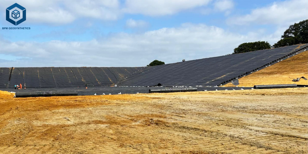 Membrane en PEHD pour solutions de revêtement de décharge Membrane en PEHD pour solutions de revêtement de décharge