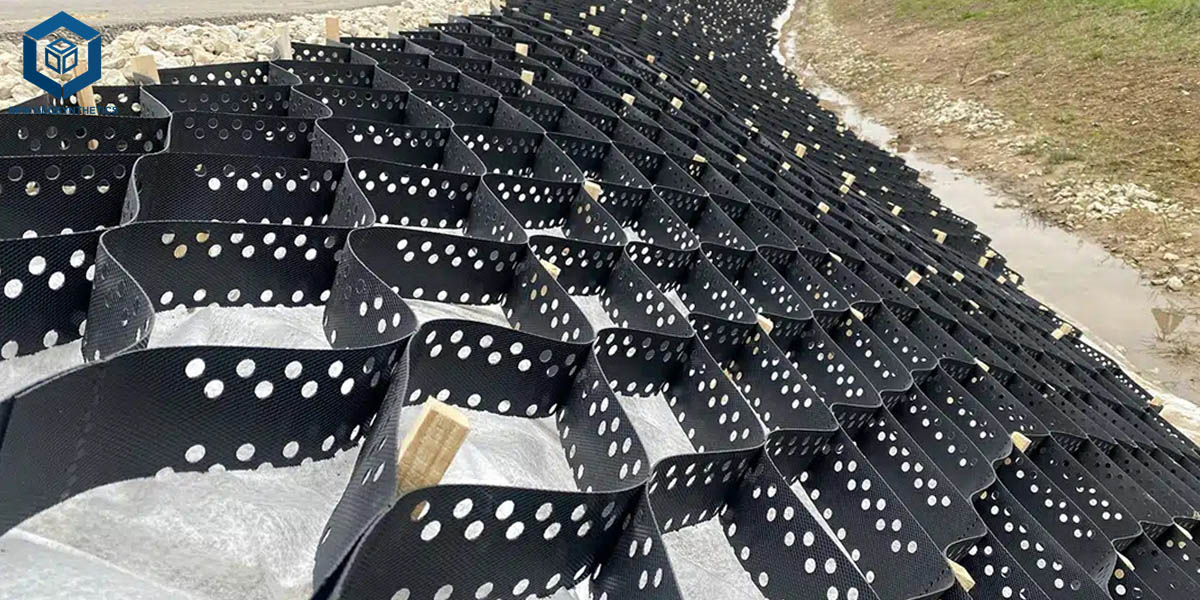 Geocell Pelindung Lereng untuk Pengendalian Erosi