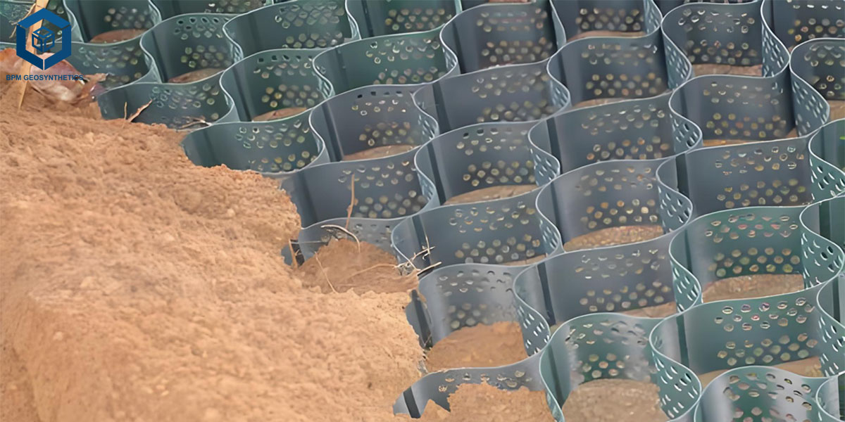 Control de erosión mediante geoceldas para estabilización de taludes Control de erosión mediante geoceldas para estabilización de taludes