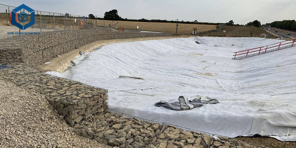 Costo del rivestimento in argilla geosintetica per la protezione dei pendii Costo del rivestimento in argilla geosintetica per la protezione dei pendii