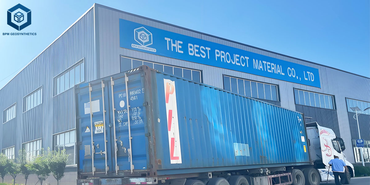 شركة بي بي إم لتصنيع أغشية البولي إيثيلين عالي الكثافة من المواد الجيوسينثيتية