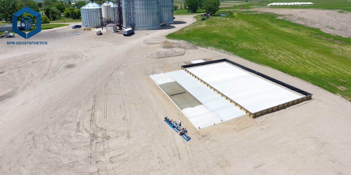 排水・ろ過システム用二重パンチ加工不織布ジオテキスタイル