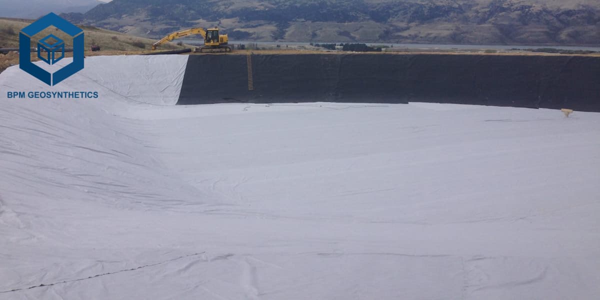 Tessuto geotessile per la stabilizzazione del suolo