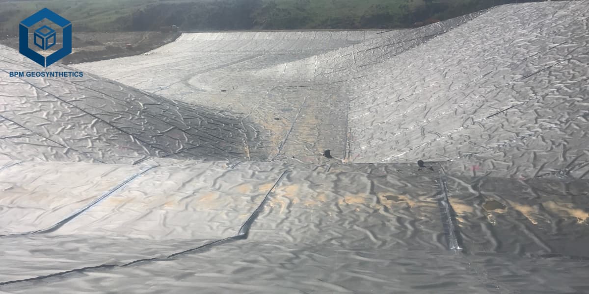 Revestimientos de membrana para la protección del medio ambiente